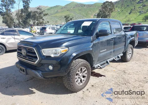 2018 Toyota Tacoma Sr5 V6 z USA, uszkodzony, nr VIN 3TMAZ5CN7JM062993